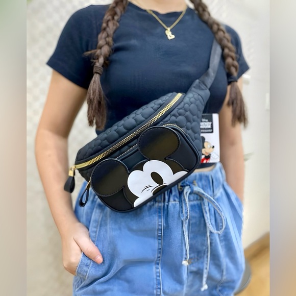 🖤 Disney Mickey Mouse Belt Bag / Fanny Pack – NWT 🖤 - Picture 12 of 12